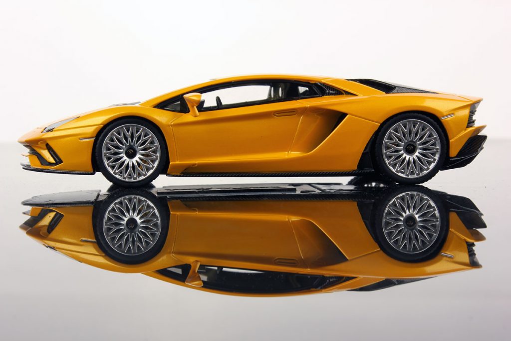 lamborghini-aventador-s-143_06