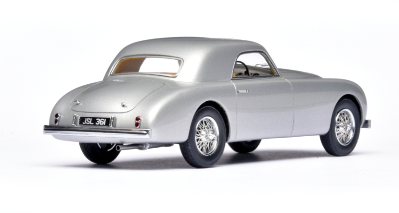 143 Matrix Delahaye 135 Pininfarina Coupe (1947) achter