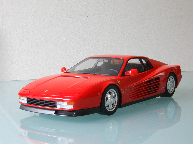 112 Kyosho Ferrari Testarossa (1984)