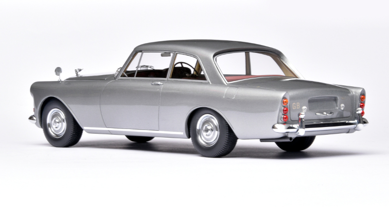 118 BoS Bentley SIII Continental ParkWard FHC achter