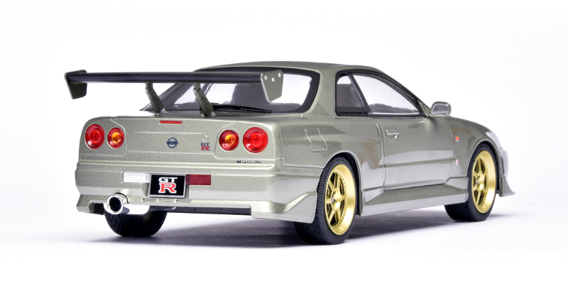 118 Greenlight Artisan Nissan Skyline GT-R R34 achter