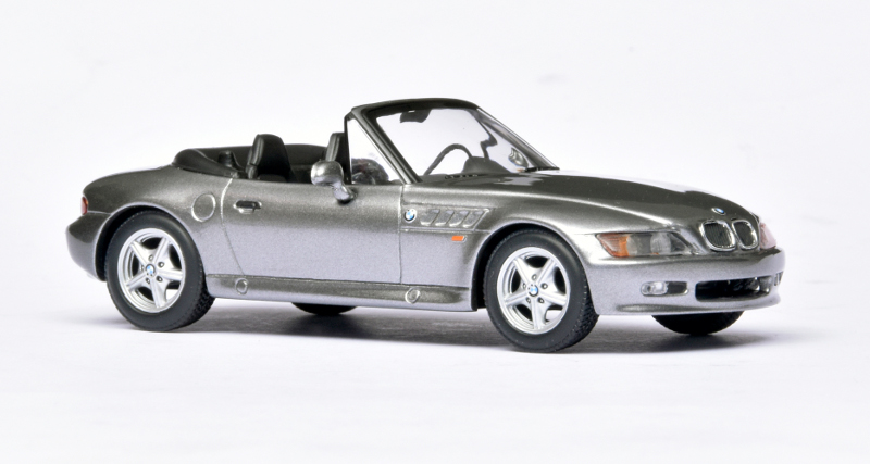 143 Maxichamps BMW Z3 (1997)