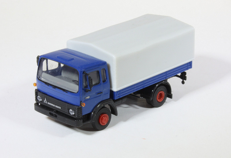 187 Brekina Club van vier Magirus Deutz