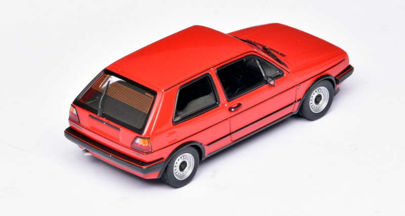 143 Maxichamps Volkswagen Golf II GTI (1985) achter