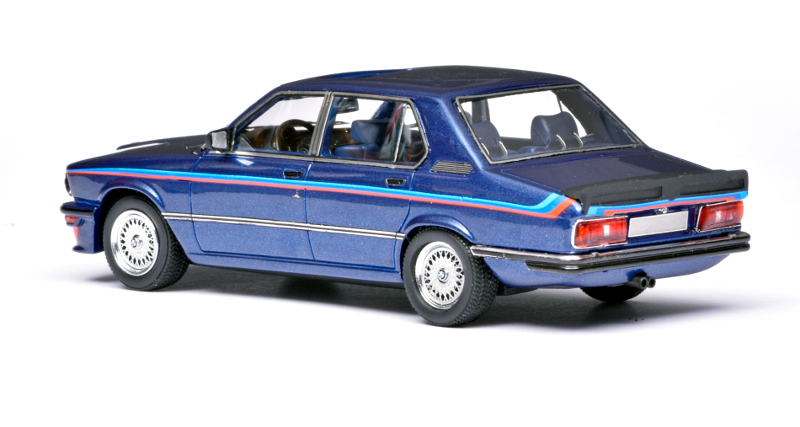143 Neo BMW M535i E12 (1978) achter