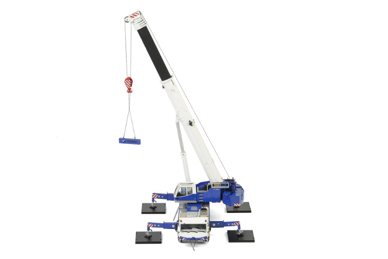 150 WSI Tadano Faun ATF 220G-5 uitgeschoven