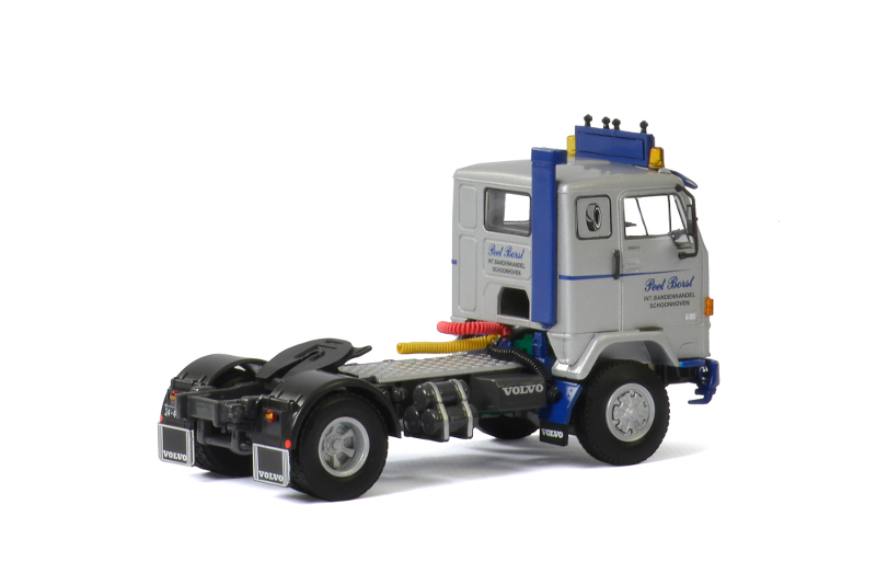 150 WSI Volvo F88 Peet Borst achter
