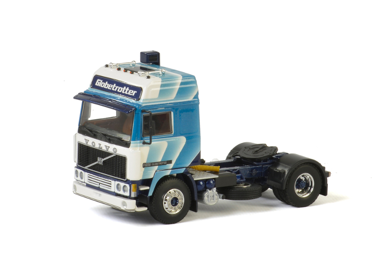 150 WSI Volvo F12 Globetrotter 4x2 1e generatie