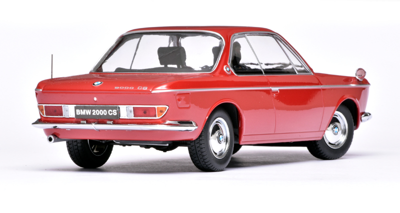 118 KK-Scale BMW 2000CS achter