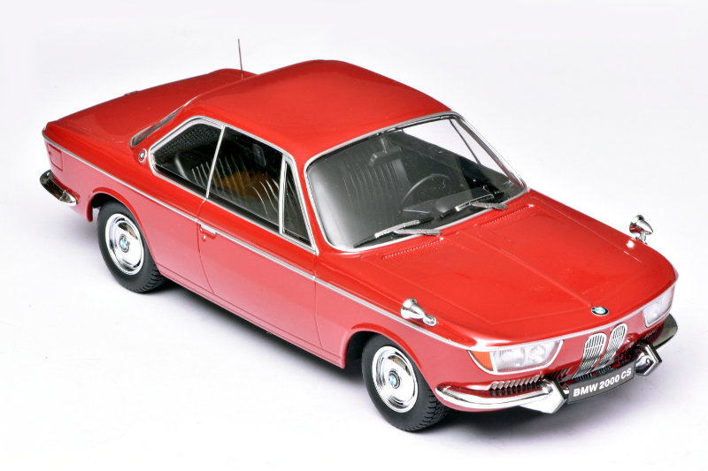 118 KK-Scale BMW 2000CS hoog