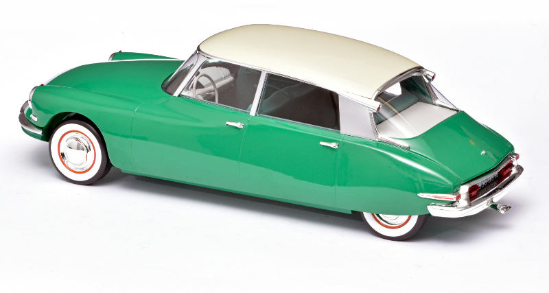 112 Norev Citroën DS achter
