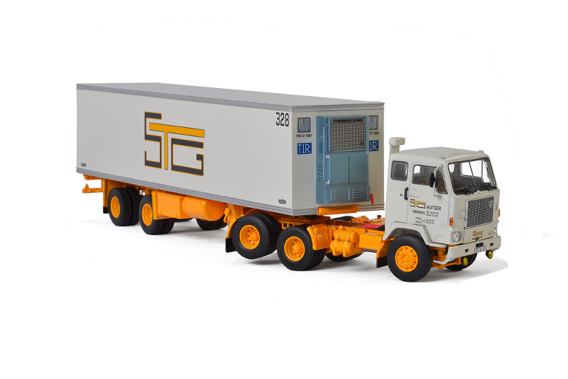 150 WSI Volvo F88 STG Autier rechts 2