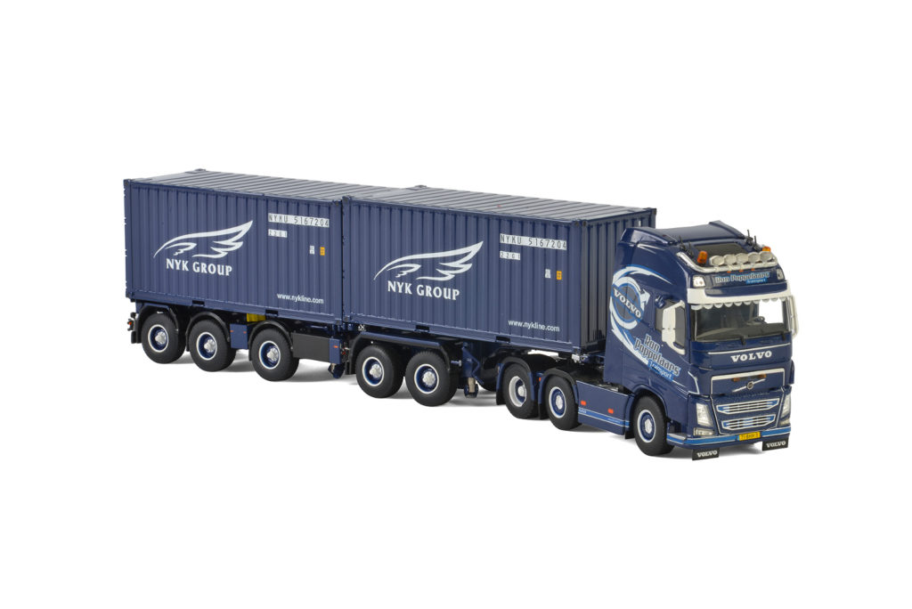150 WSI Volvo FH04 Globetrotter XL Poppelaars rechts
