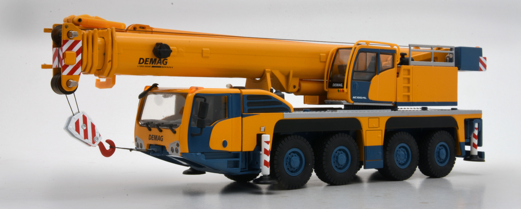 Conrad Demag AC 100-4L mvhj