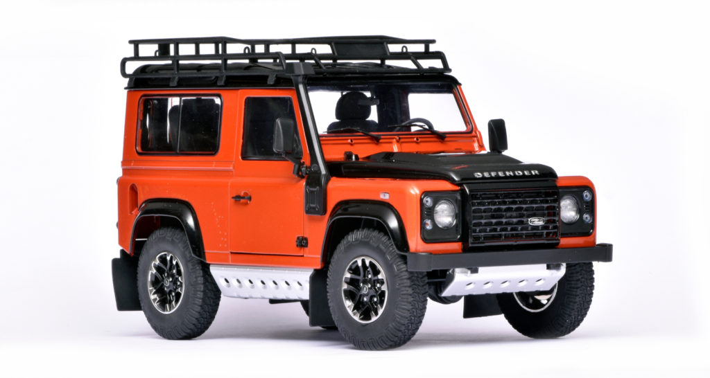 118 Kyosho Landrover Defender 90 final edition