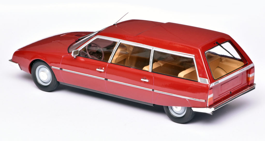 118 MCG Citroën CX 2200 Super Break Serie 1 achter