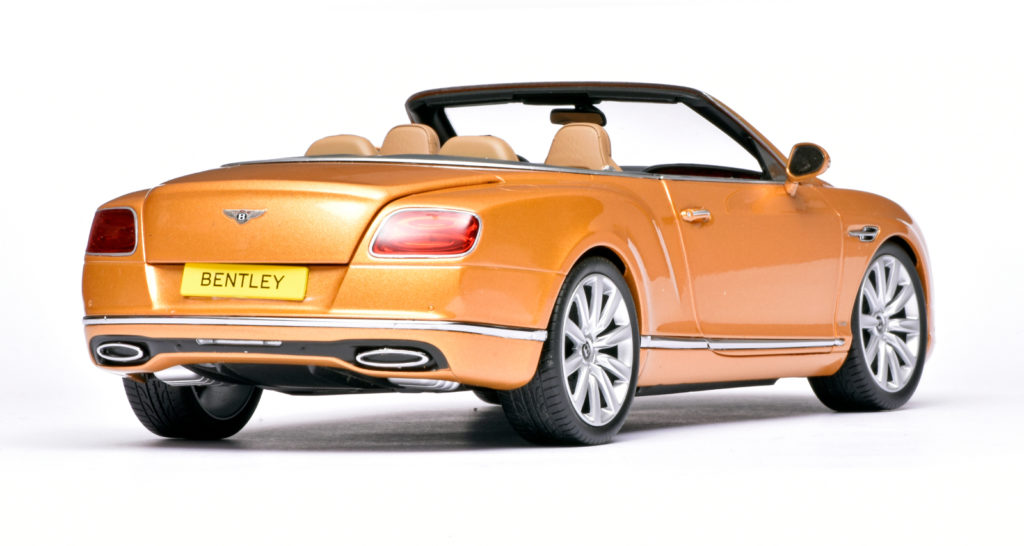 118 Paragon Bentley Continental GT Convertible (2016) achter