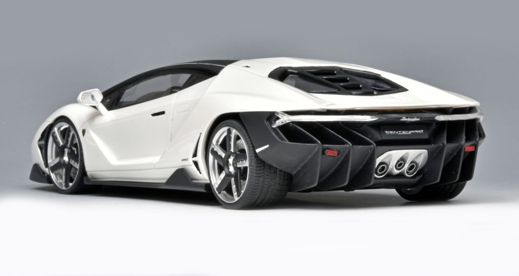 118 GT Spirit Lamborghini Centenario (2017) achter