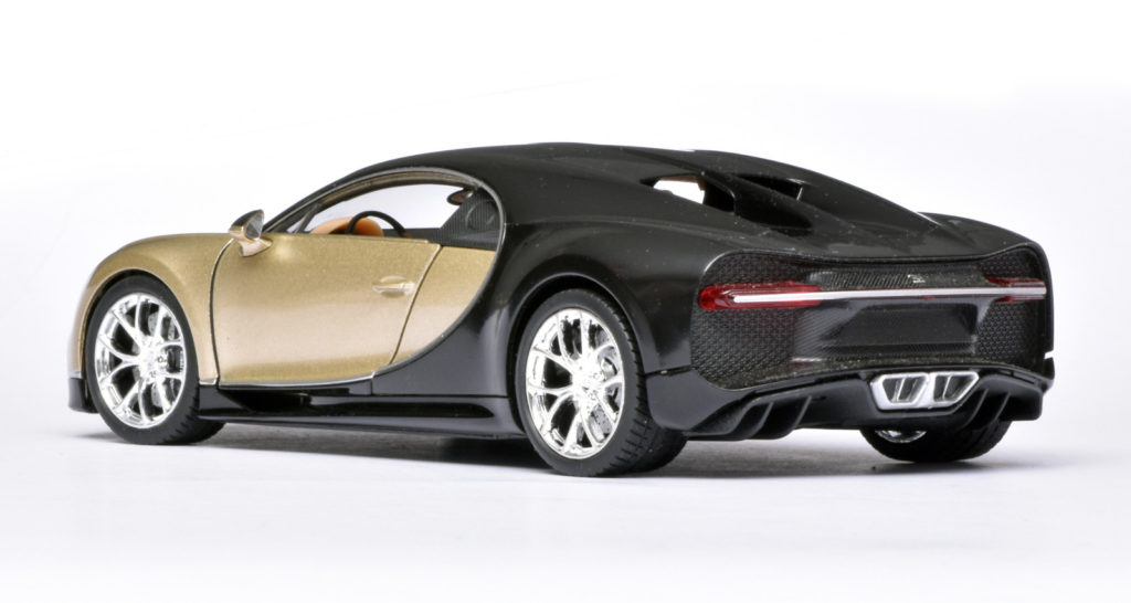 132 Welly Bugatti Chiron (2017) achter