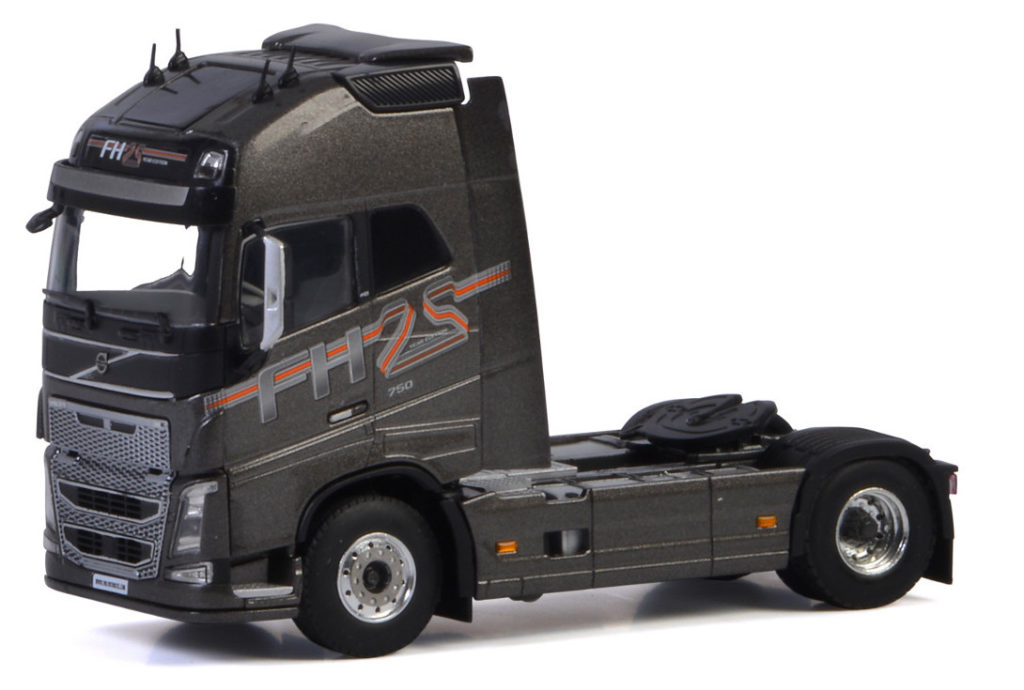 150 WSI Volvo FH04 500 Globetrotter XL Dark Grey 25