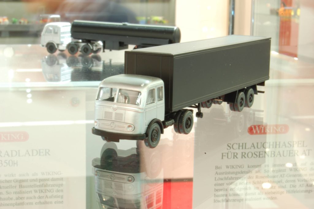 187 Wiking Mercedes-Benz Pullman