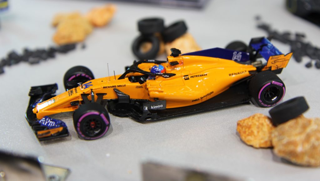 minichamps 143 mclaren 2