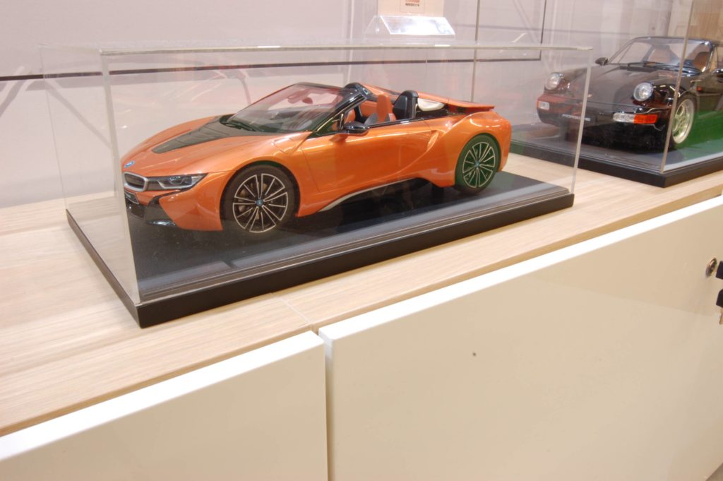 112 Z Models BMW i8 roadster