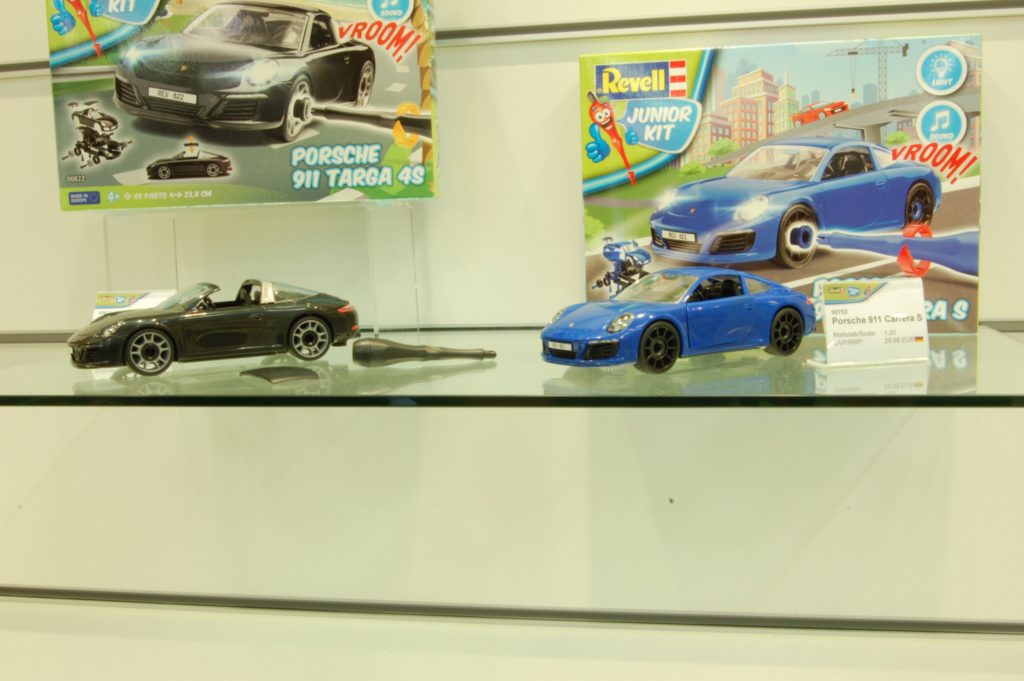 120 Revell Junior Porsche 911 targa en coupe