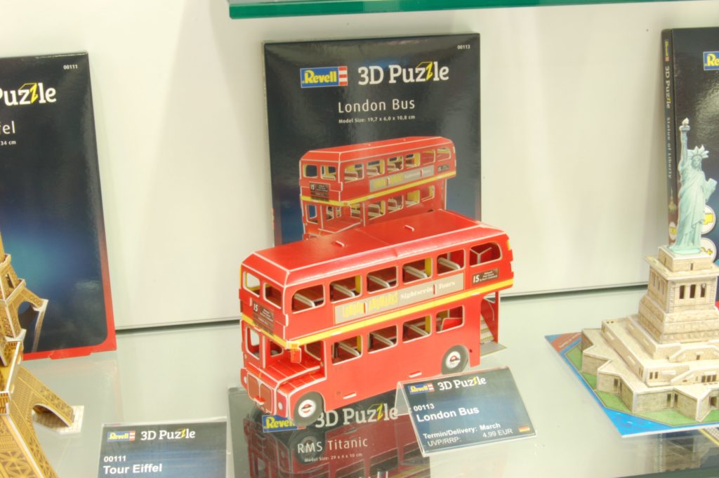 143 Revell 3D Puzzel London Bus
