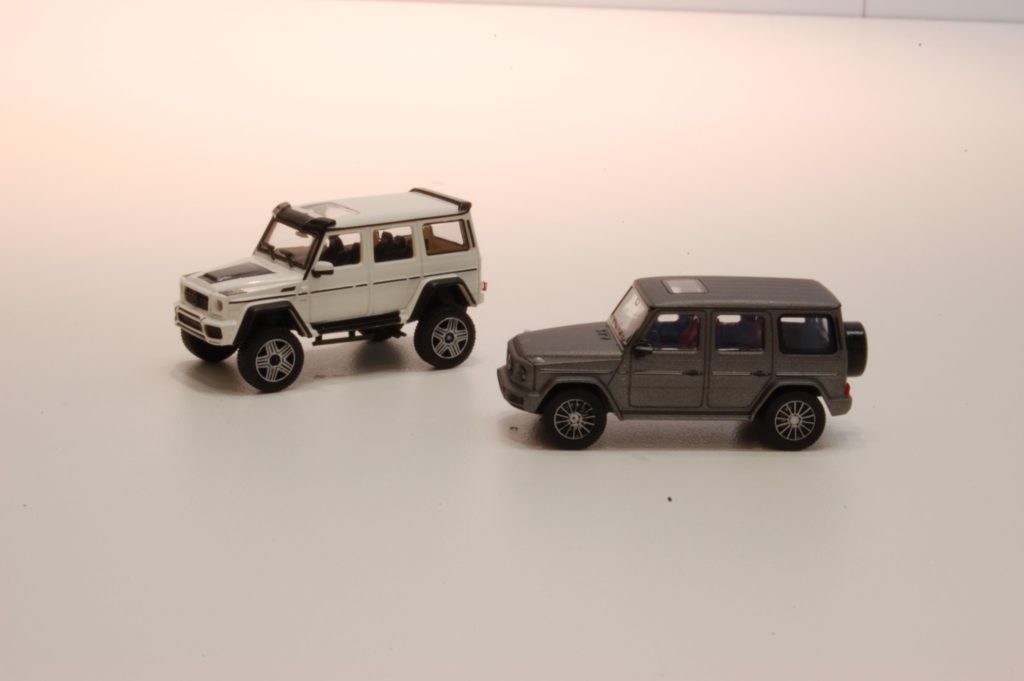 187 Minichamps Mercedes G hoog (oud) en G nieuw