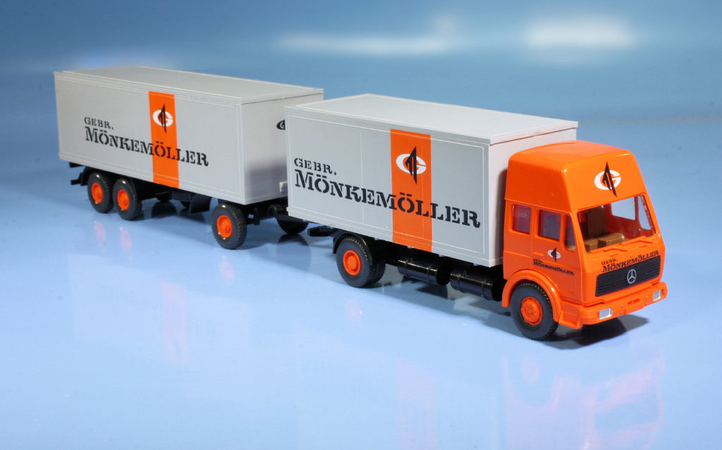 187 Wiking Mercedes-Benz NG Mönkemöller