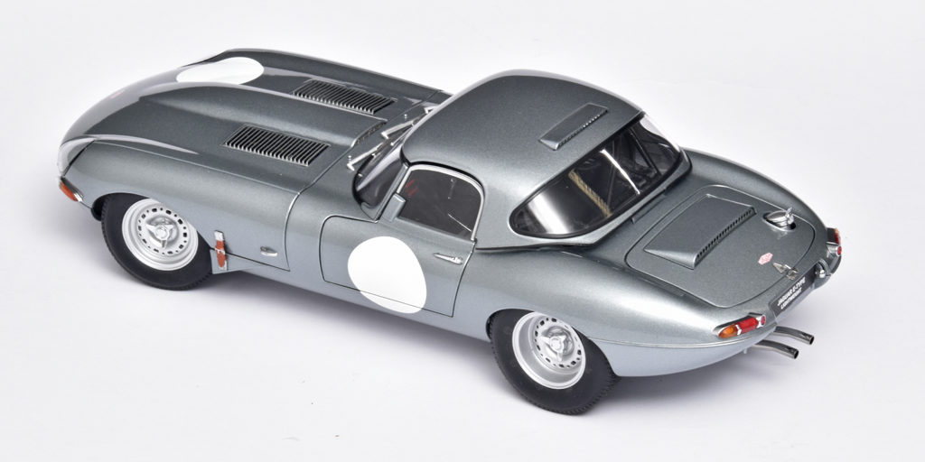 118 AutoArt Jaguar E-Type Leightweight (2015)