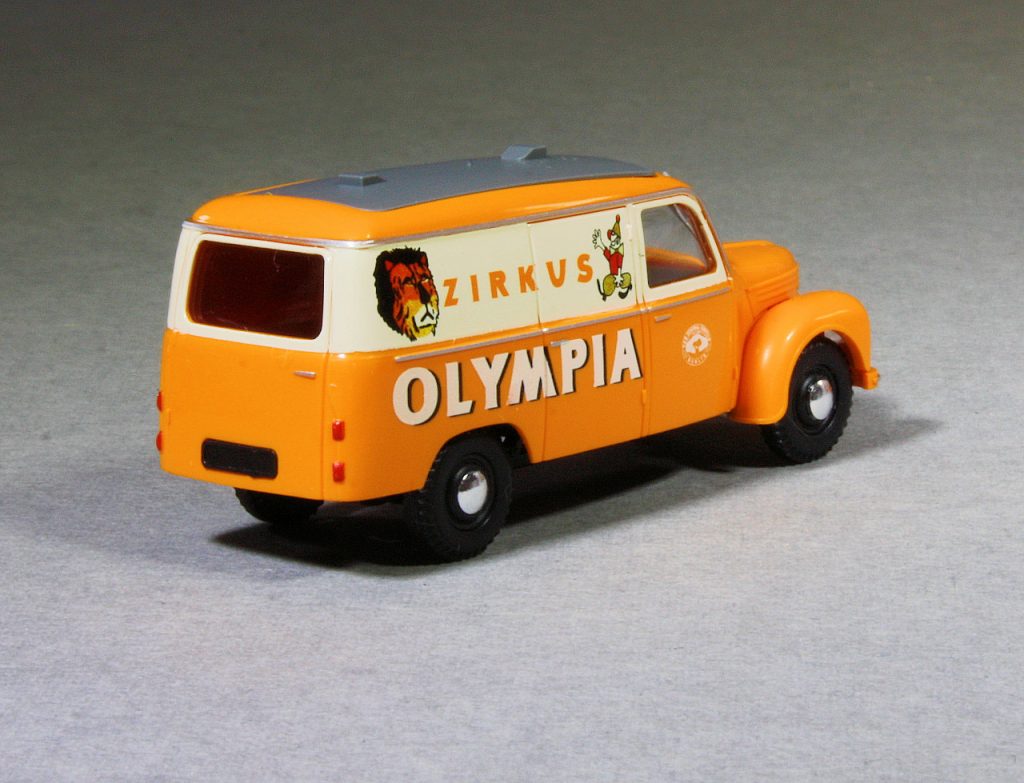 187 Busch Framo V90 Zirkus Olympia achter