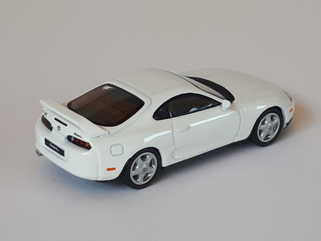 1�64 MiniGT Toyota Supra 3