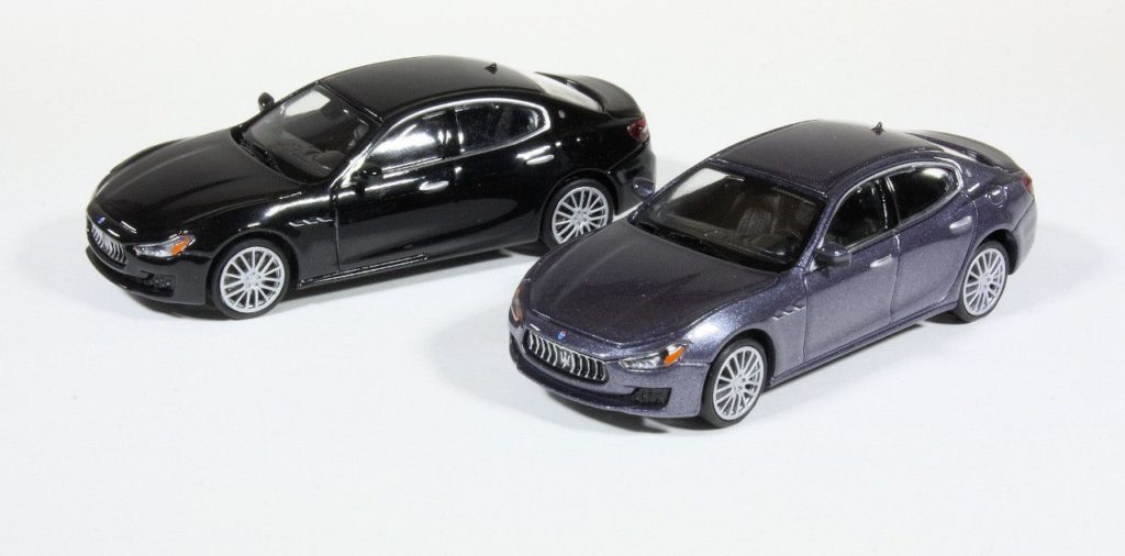 187 Minichamps Maserati Ghibli (2018) zwart en grijs