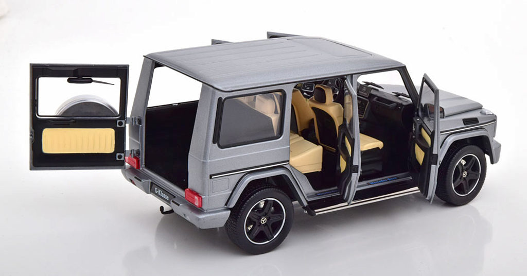 118 iScale Merceds-Benz G-Klasse W463 Designo (2015) open