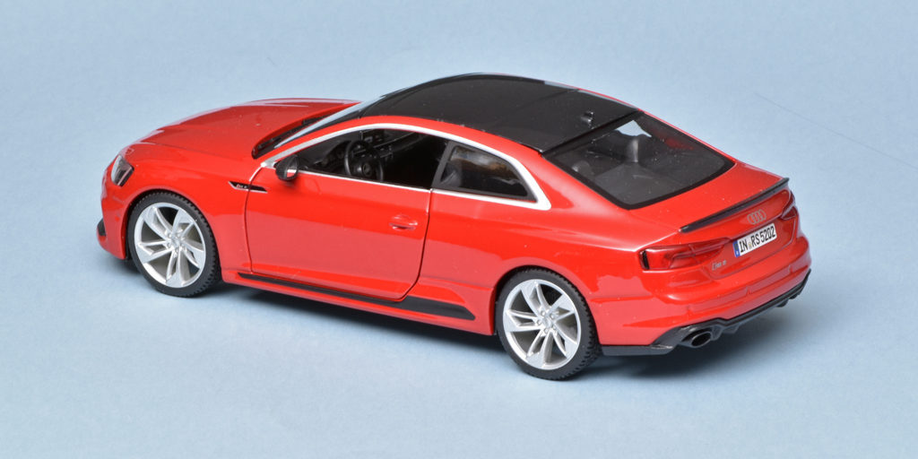 124 BBurago Audi RS5 Coupe (2019) achter