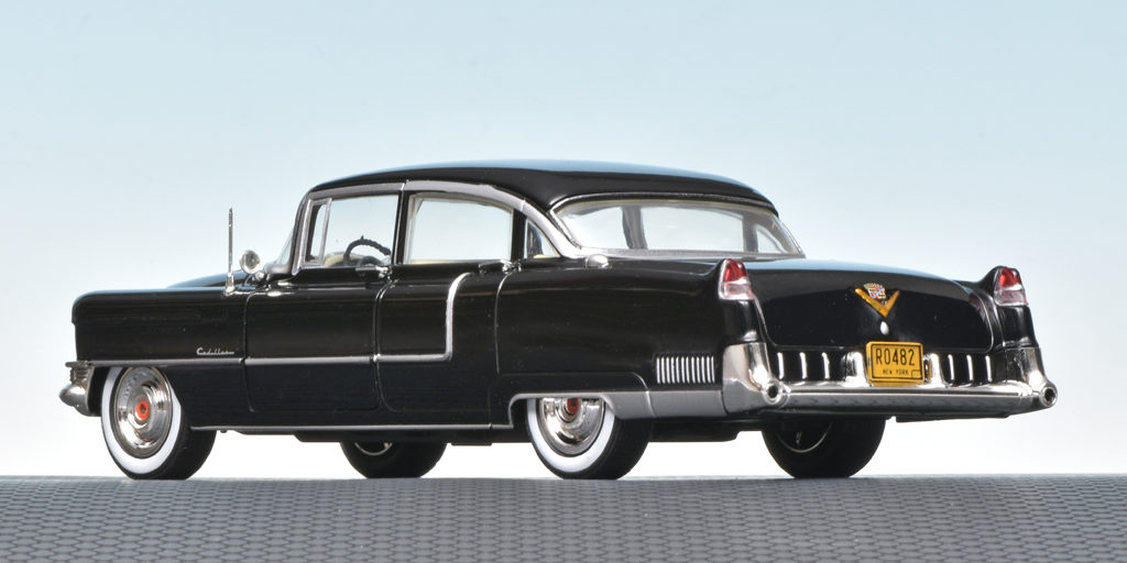 124 Greenlight Cadillac Fleetwood Series 60 (1955) The Godfather achter
