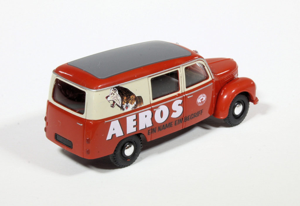 187 Busch Framo V901 Zirkus Aeros achter