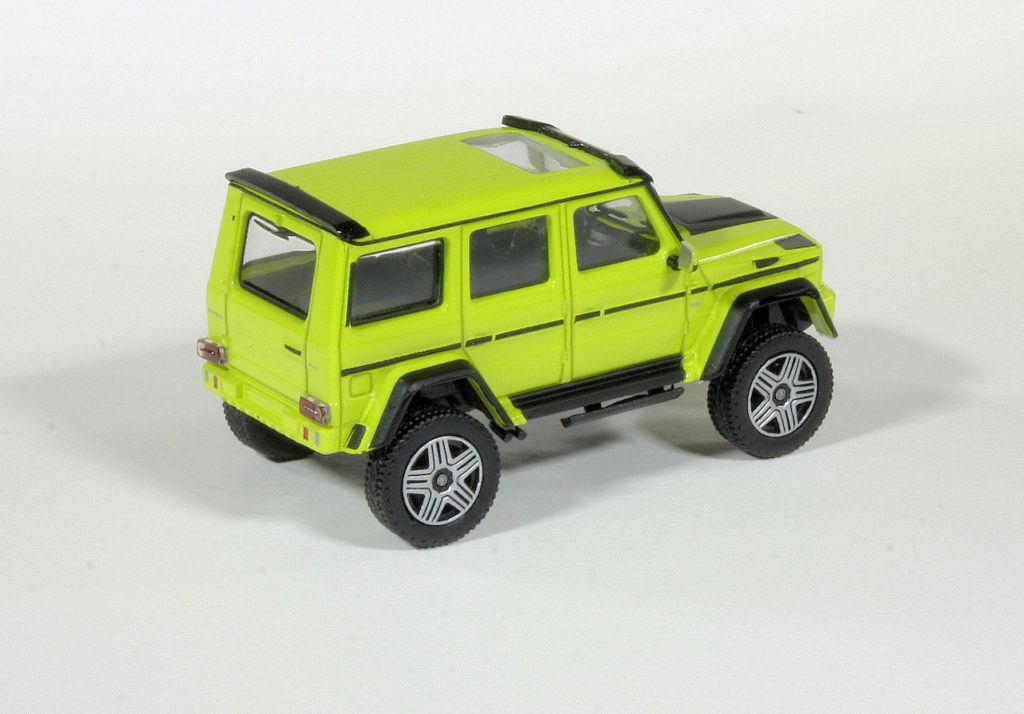 187 Minichamps Brabus G500 geel achter