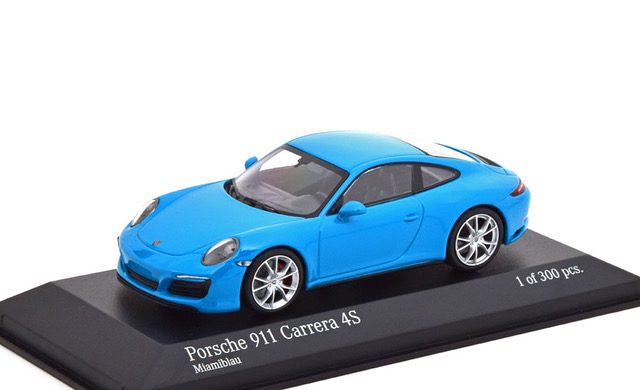 Carrera-4S-Coupe-Porsche-911-991-2-Minichamps-410-067242-0