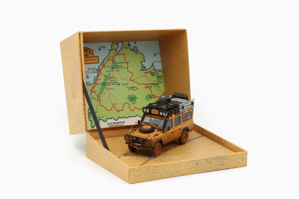 land-rover-defender-110-camel-trophy-1-43-4-web-1