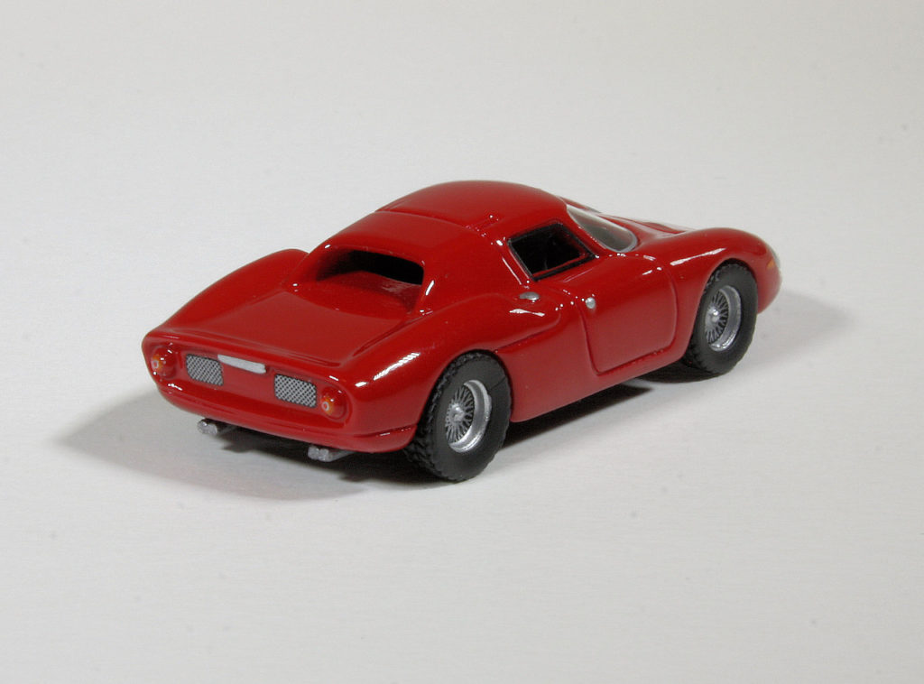 187 BoS Ferrari 250 LM straat rechts achter