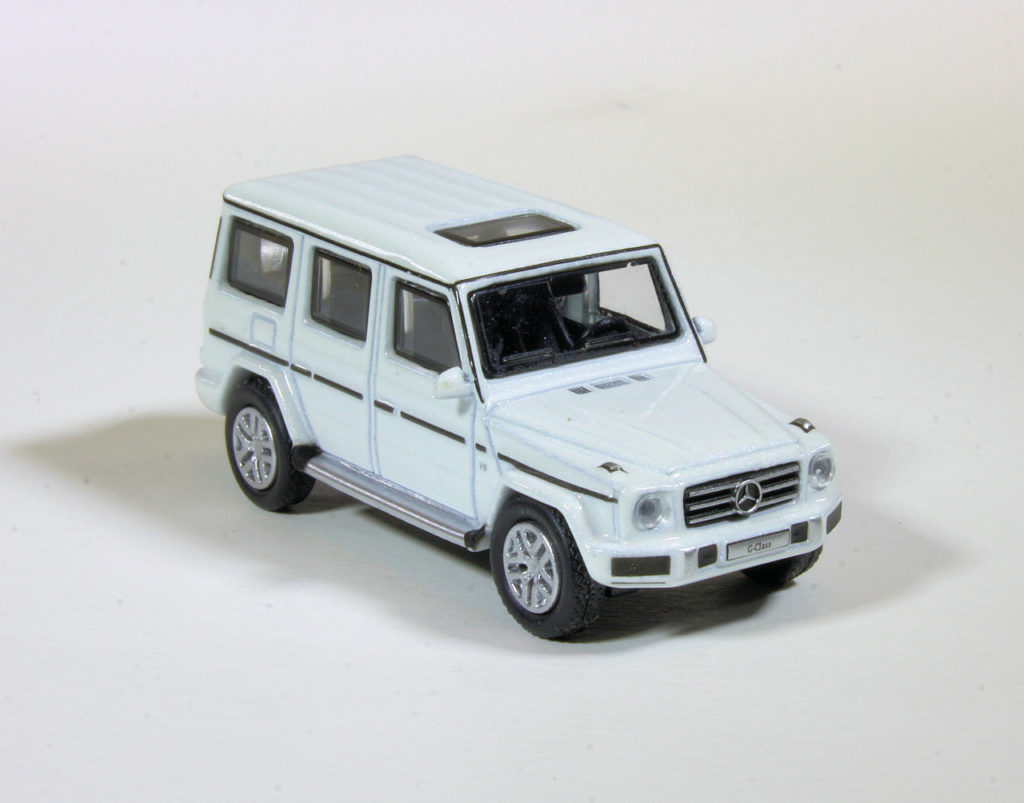 187 Schuco Mercedes-Benz G-Klasse (2018) wit rechts