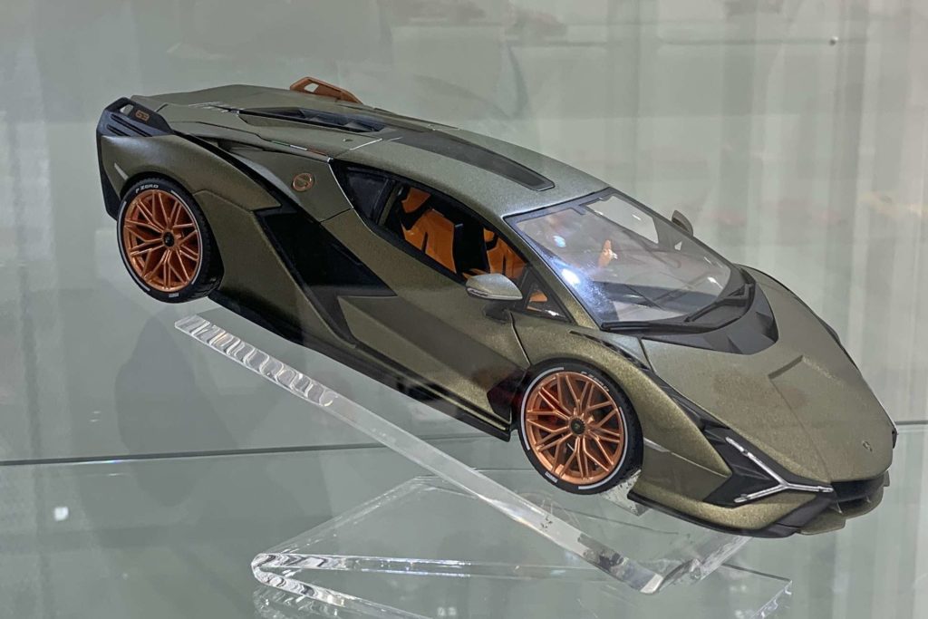 18Bburago-Lambo Sián FKP37