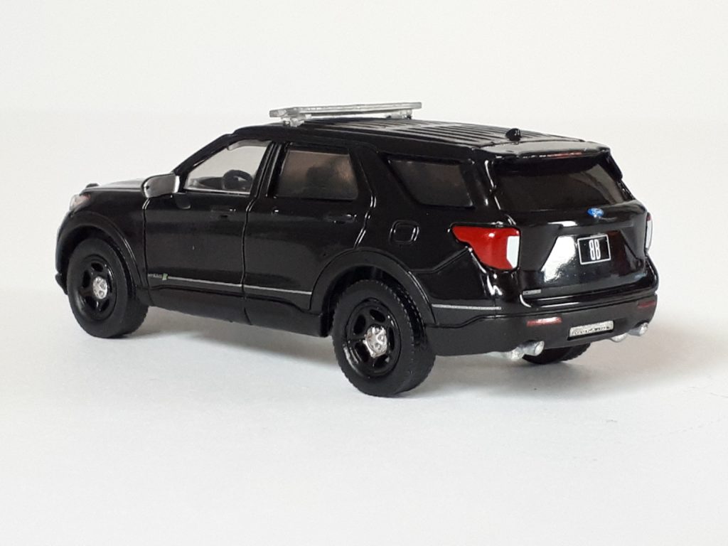 1�64 GreenLight Ford Police Interceptor Utility 2