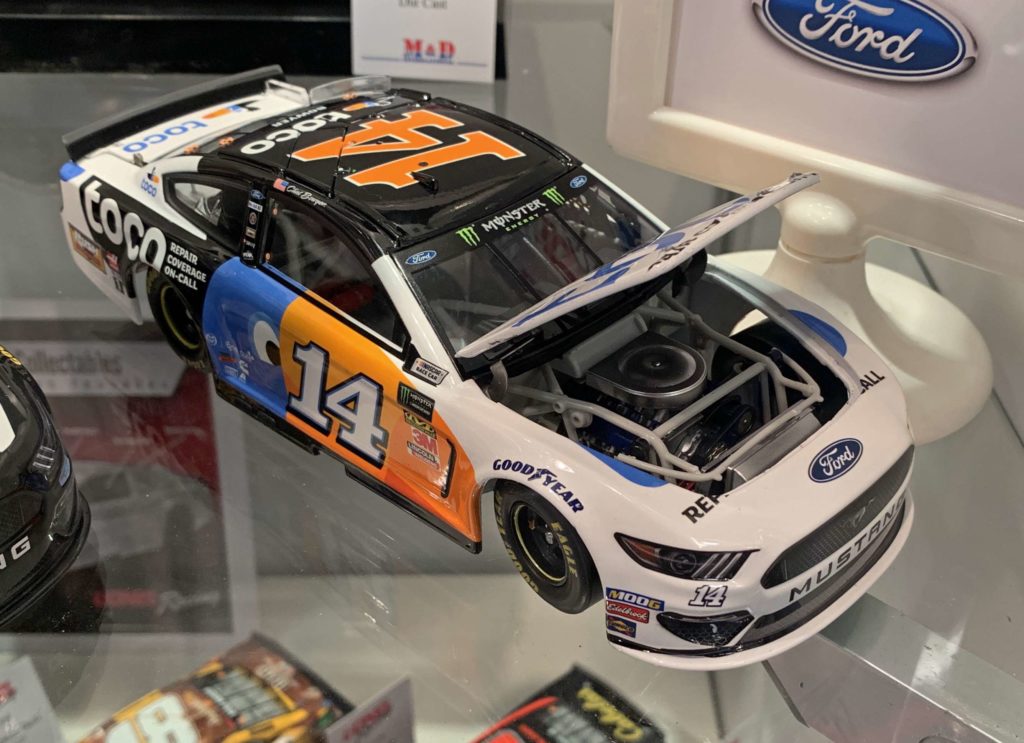 24Lionel Racing-Nascar Ford