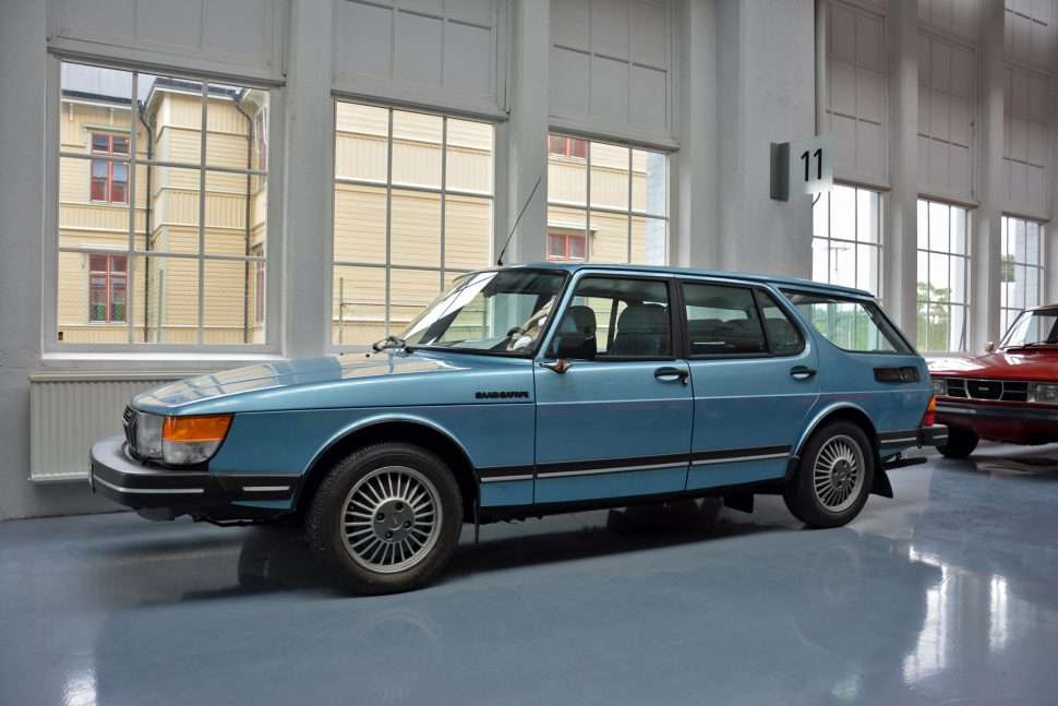 Saab 900 safari MX41801-032 pic