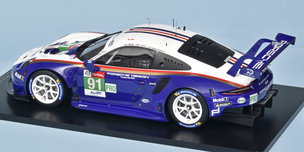 112 Spark Porsche 911 991 GT3 RSR LM (2018) 2e LMGTE Bruni+Lietz+Makowiecki achter