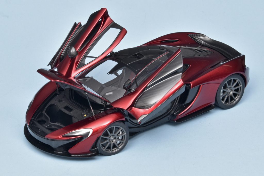 118 AutoArt McLaren P1 (2013) open
